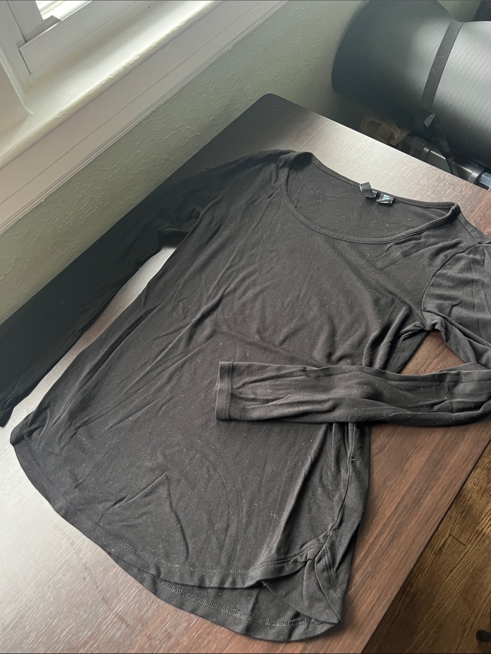 Cynthia Rowley Black Long-Sleeve Scoop Neck Top